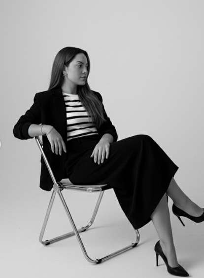 Executivo — Lifestyle social, presença profissional e imagem premium.
